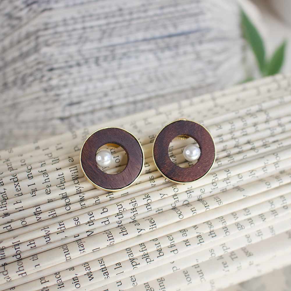 Pearl Peek Stud Earrings