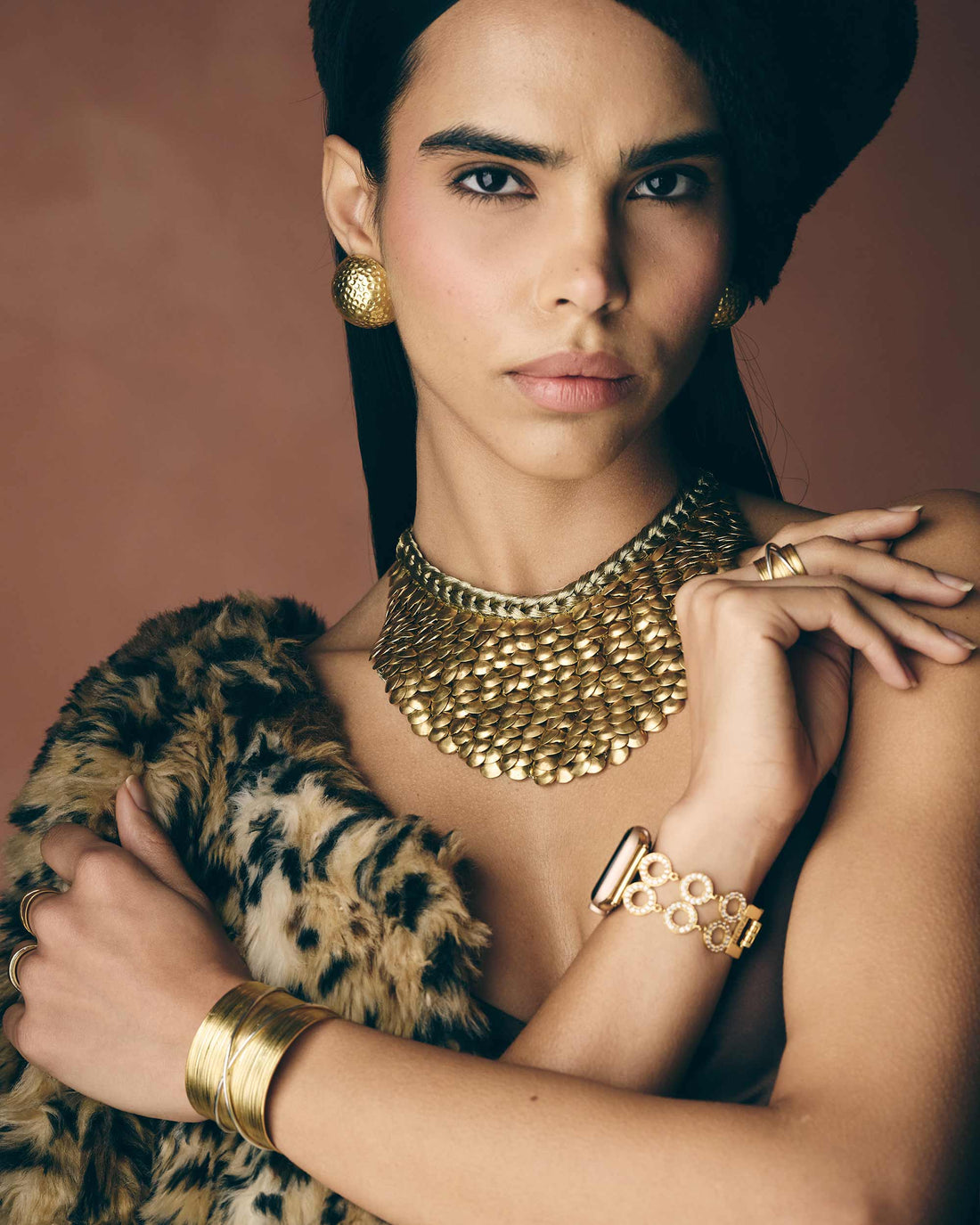 Nefertiti Medium - Gold Bubbles