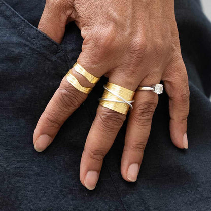 Kuma Hollow Waves Ring