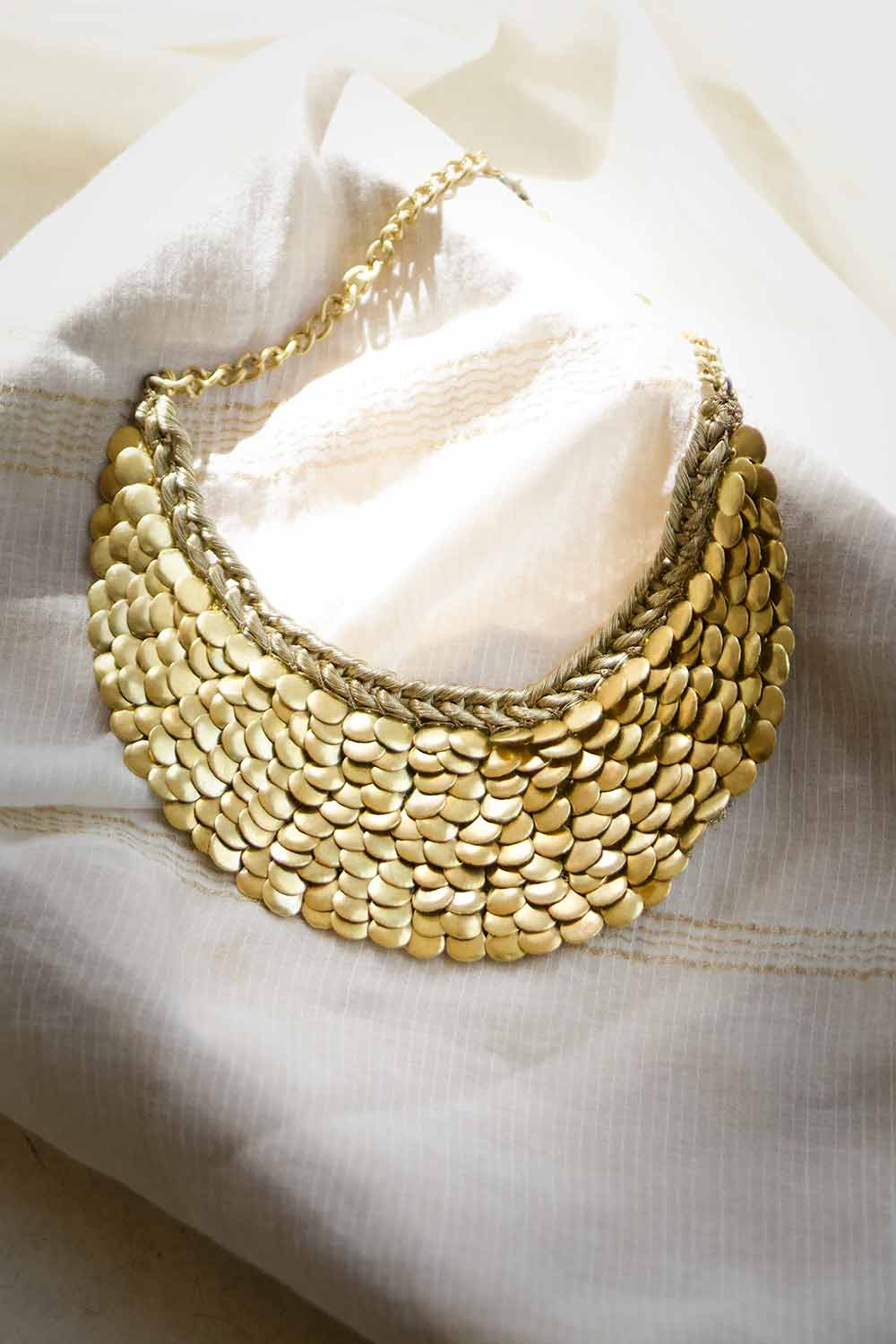 Nefertiti Medium - Gold Bubbles