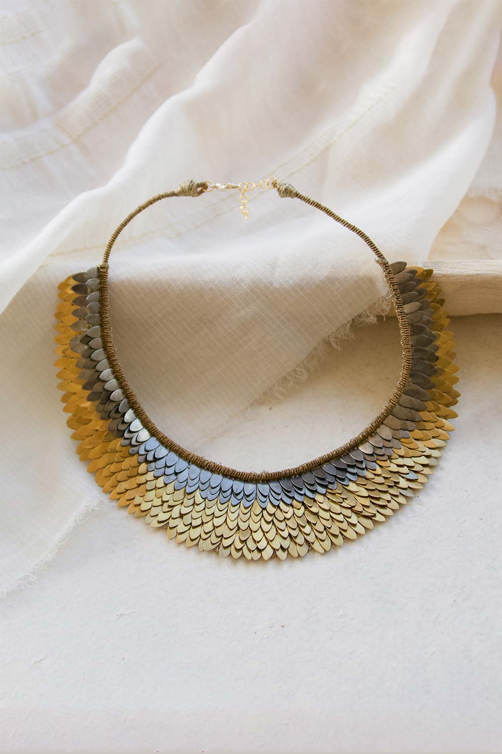 Nefertiti Medium - Gold &amp; Graphite